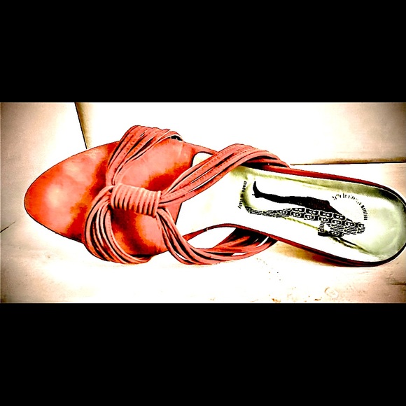 Rare, Vintage Leather and Swede Brown “Belle” by Sigerson Morrison 2.3’’ Heels - Picture 2 of 7